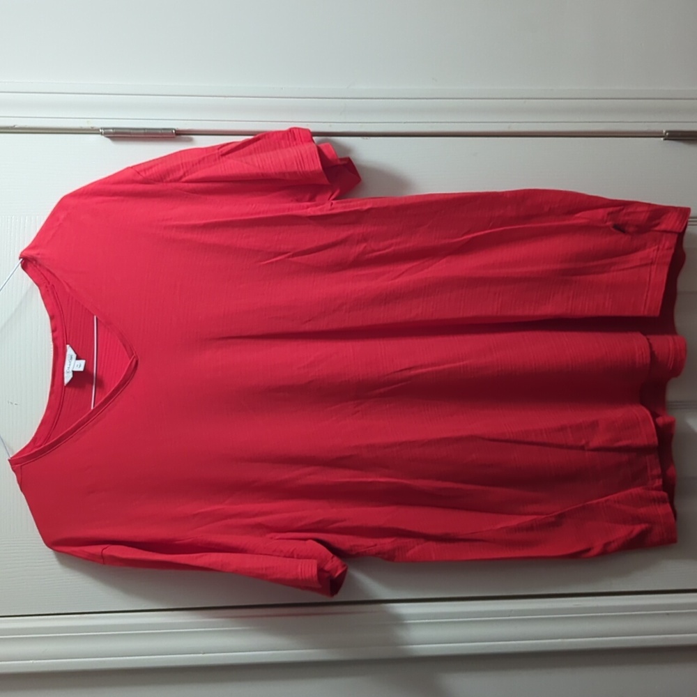 XXL Calvin Klein Red V Neck Tee
